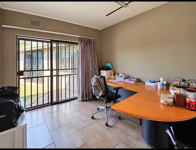 3 BEDROOM HOUSE FOR SALE IN DUNCANVILLE